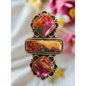 STUNNING!!! Pink Spiny oyster Three Stone Ring Adjustable 6-10